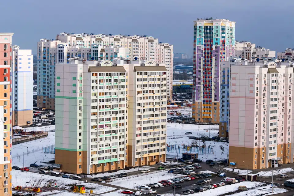 Цены на недвижимость в России будут снижаться, ожидают в Сбербанке