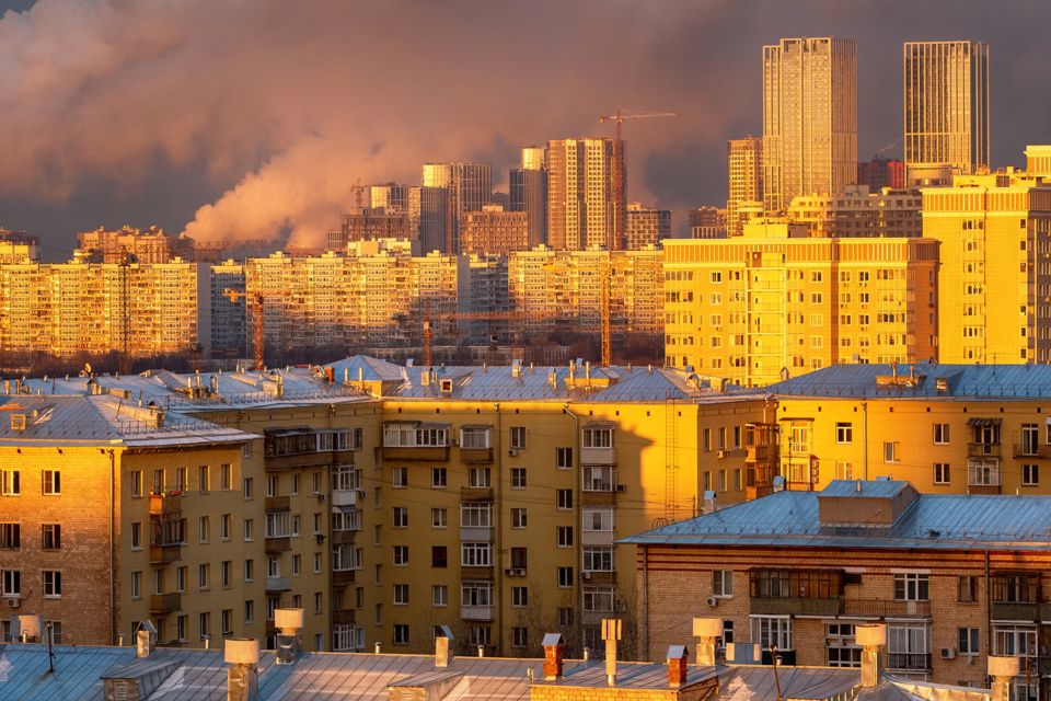 В России продлили ипотеку с господдержкой и расширили семейную на семьи с двумя детьми