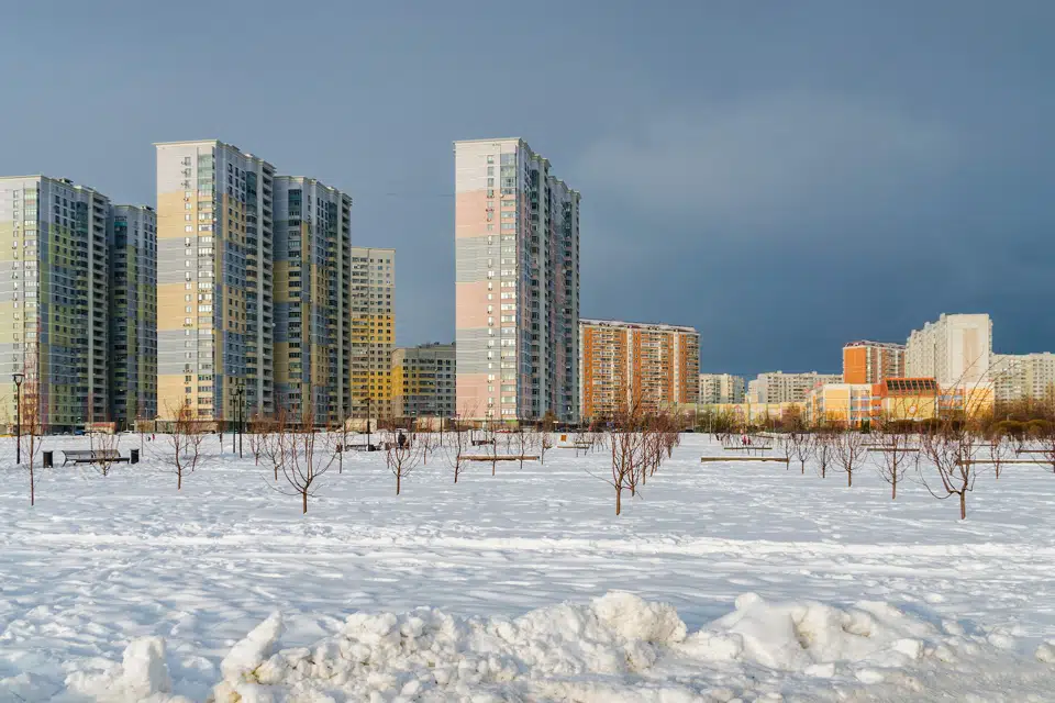 Число регистраций ипотечных сделок в Москве в феврале выросло почти на 40%