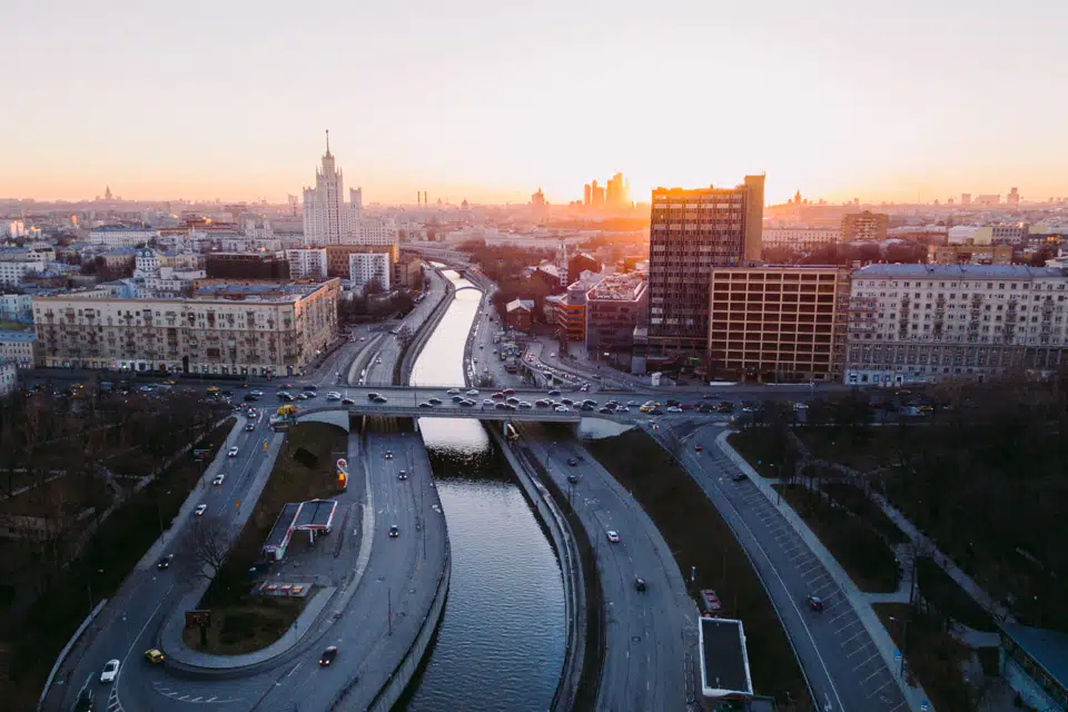 Москву, Санкт-Петербург и Казань назвали самыми комфортными для жизни городами в России