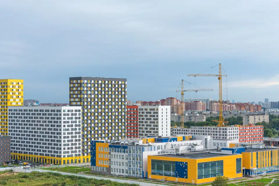 Число сделок на рынке новостроек Москвы выросло в 1,7 раза