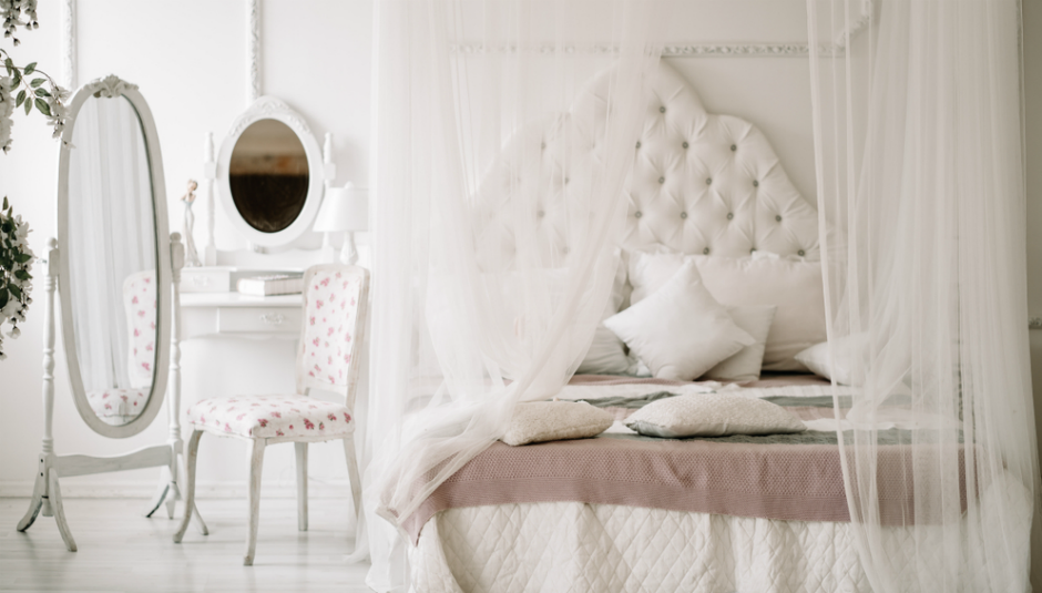 Как оформить спальню в парижском стиле