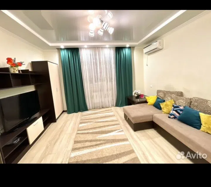 2 к.кв.ближе к центру ,6 спальных мест.
