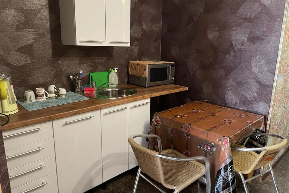 Cдаю в центре Aдлеpа уютную квартиру