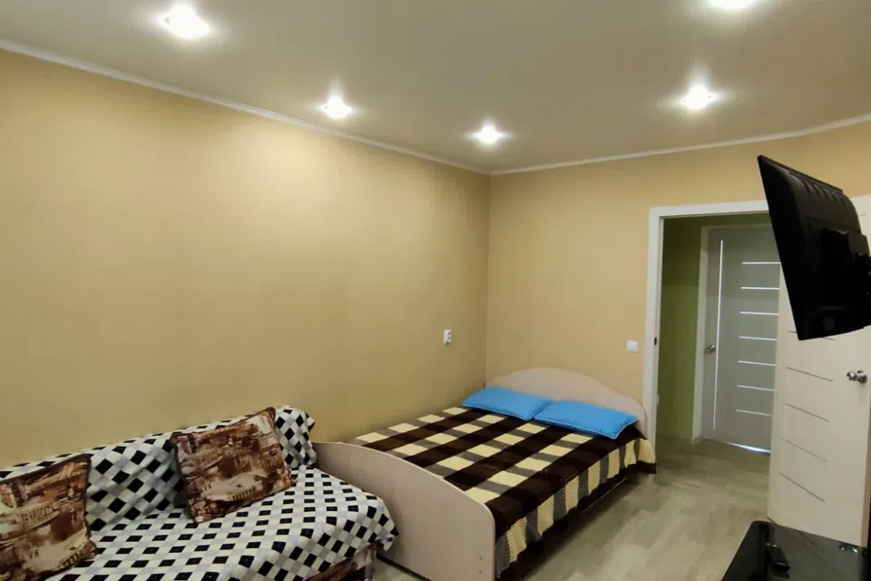 2 ком квартира, с раздельными комнатами, 4 раздельных места