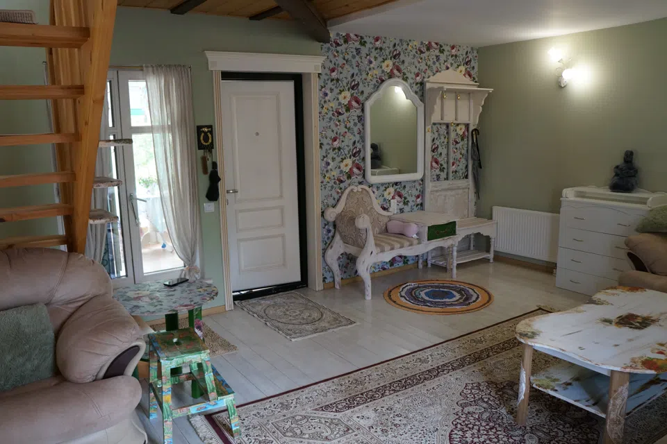 Villa Daelia   уютный дом, с баней 14 км от Мкад