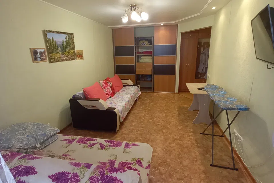 Просторная квартира Лагерный Сад, Савиных, Ленина пр