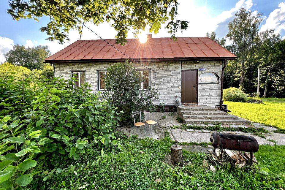 Милый деревенский домик с настоящей русской печкой