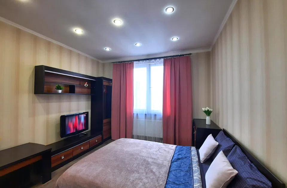 Loft Studio 1-комнатная квартира 42 кв.м с лоджией