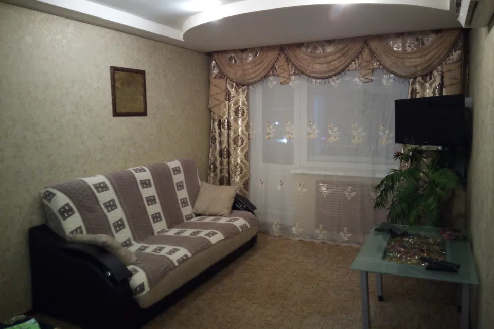 Уютная квартира с большой кроватью, зеркальным потолком 