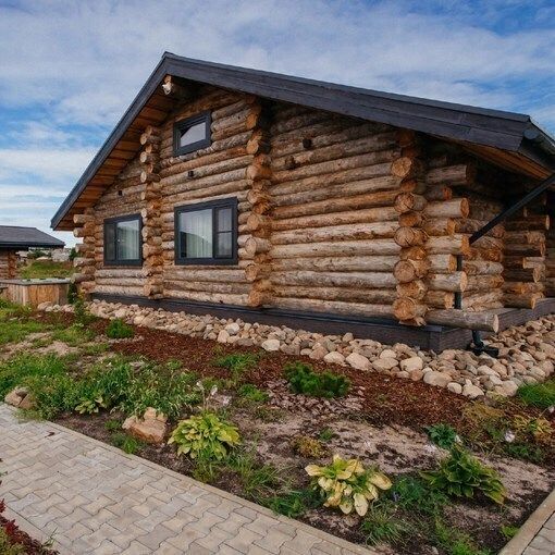 Уютный двухэтажный коттедж