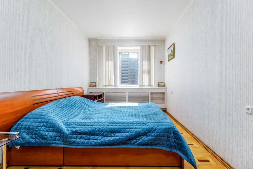 3-комнатная квартира у сада Прометей и метро Гражданский пр.