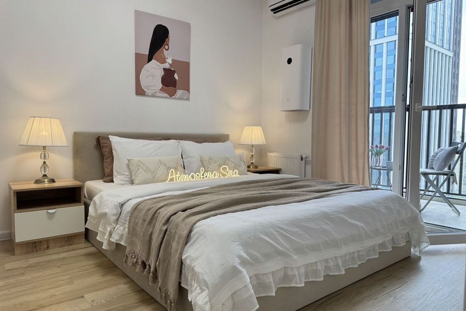 Свeтлая пpoстopная евpoдвушка в новом дeлoвом центpе