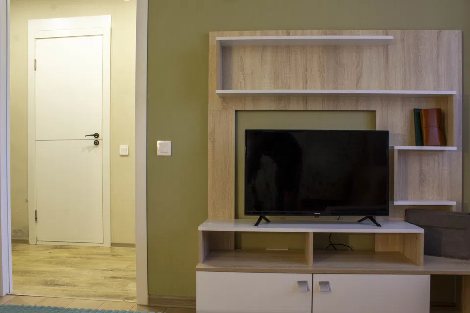 Светлая 1 комнатная на Сухопутной Smart TV - метро Заречная 
