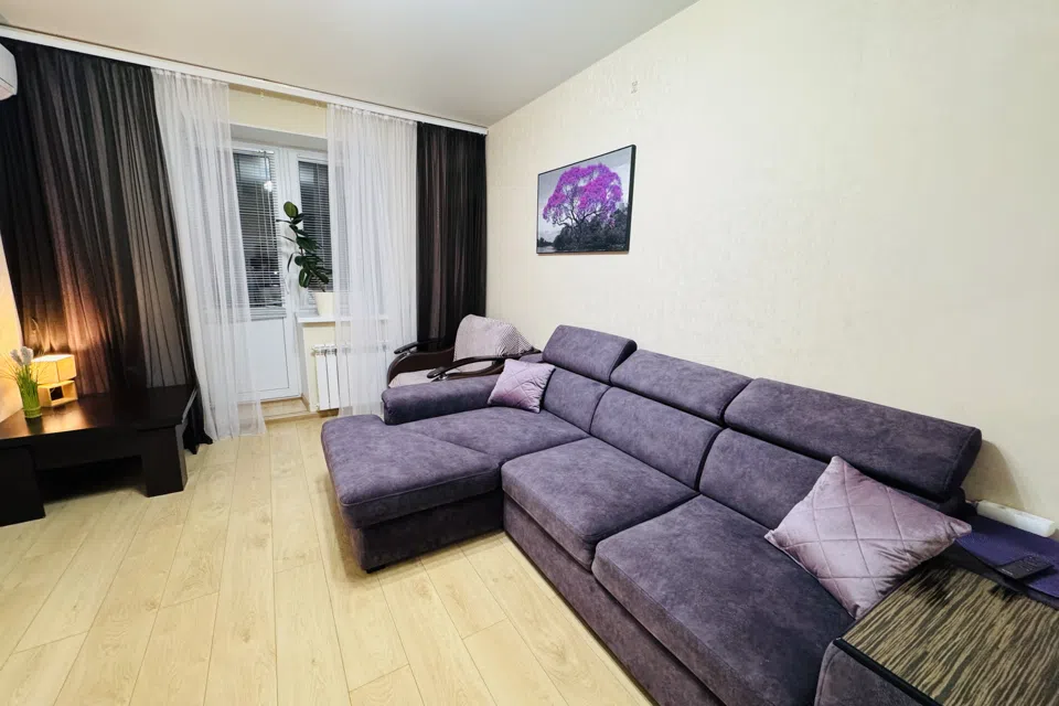 В юг один, в 5 минутах сортировочные склады ozon Wildberries