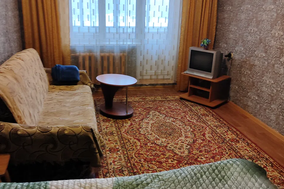 Просторная квартира 40 м с видом на двор. 