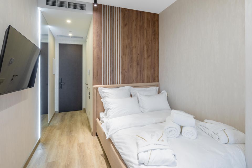 Панорамная студия в Москва-Сити с видом на башни и город