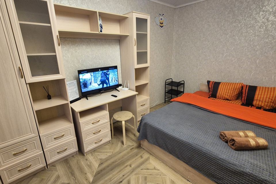 Простая уютная квартира на Набережной