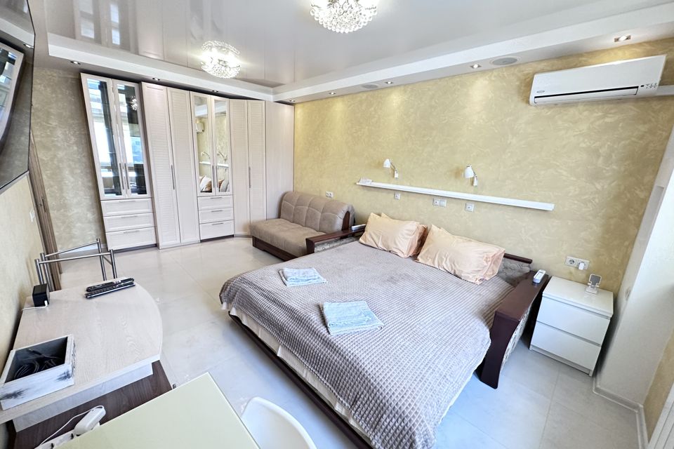 Премиальная трёшка 90 м2 в центре у метро Римская 8 человек