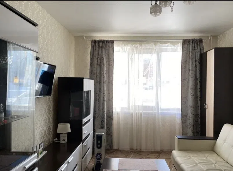 НА КРАЮ         