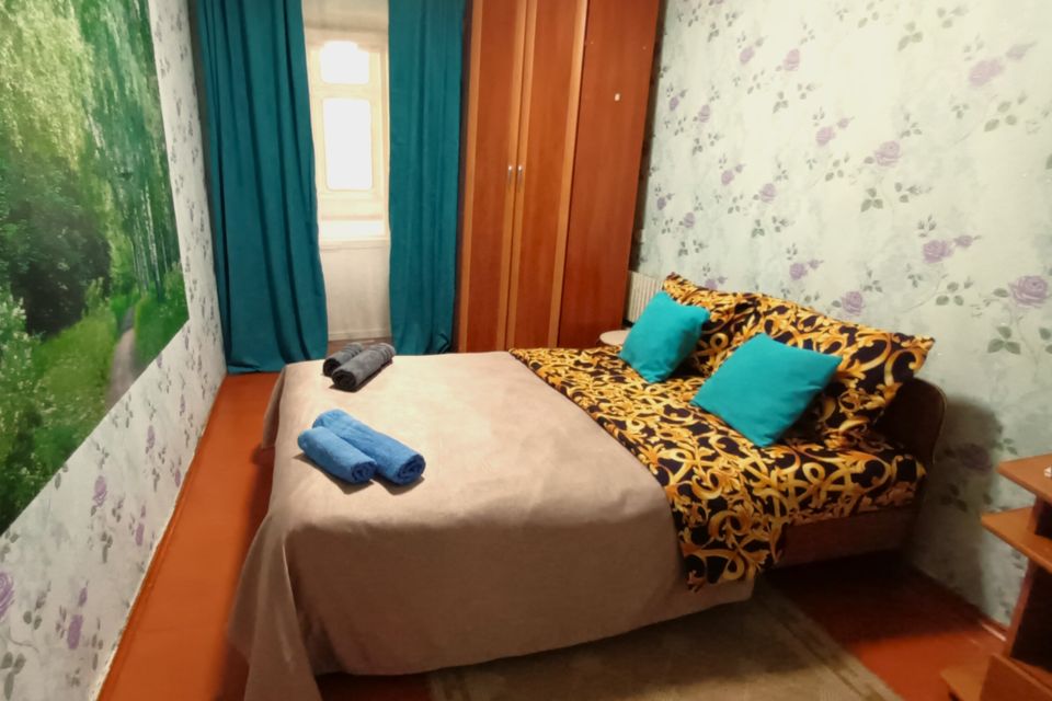 Трёхкомнатная советская квартира