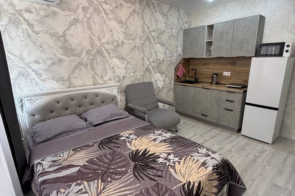 Студия Мрамор у моря на троих