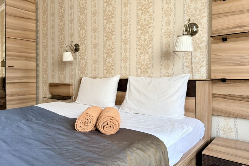 Двухкомнатная, раздельные комнаты. Обл болн, Столица