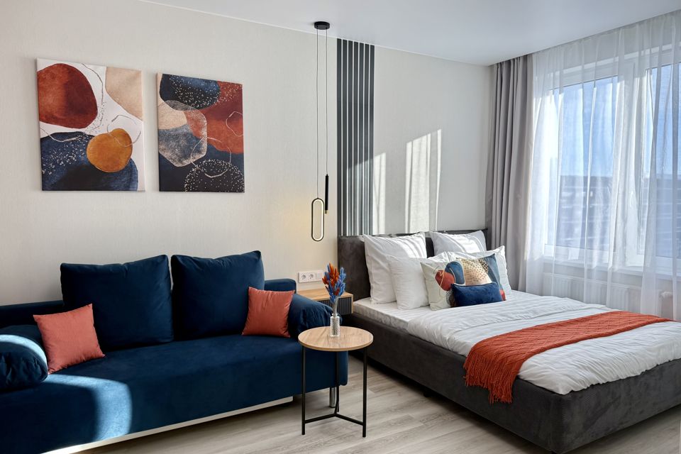 Стильная студия рядом с Кристаллом 