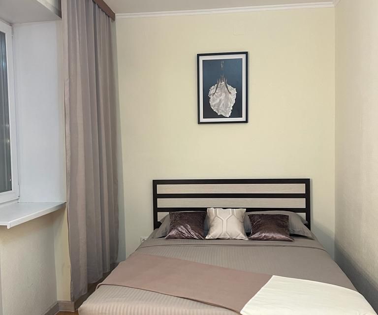 Двухкомнатный полулюкс  на Карла Маркса 141