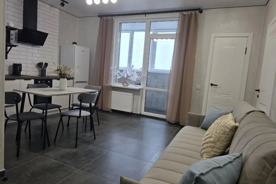 Квартира на Арсеньева Бриз с лифтом и балконом 
