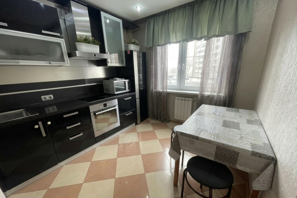 Милана на улице Новороссийская 