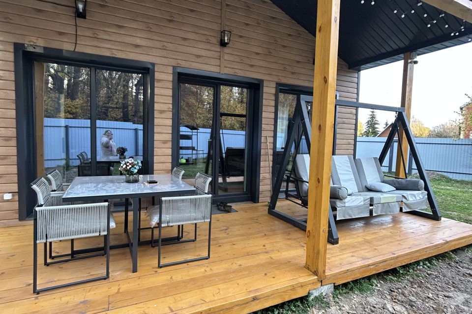 Тишина.Дом у леса