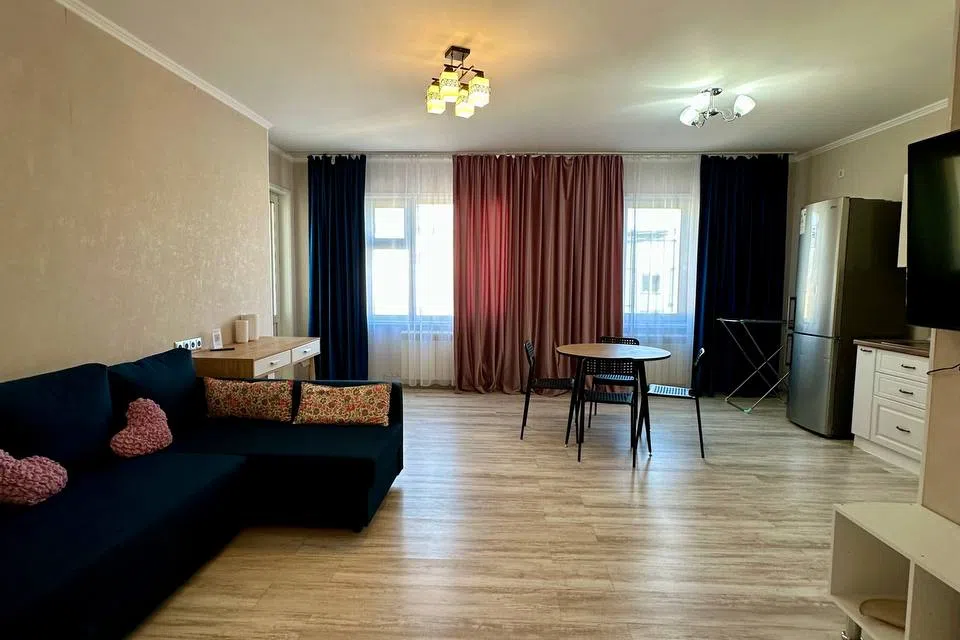 Двухкомнатная квартира на Курашова, 6