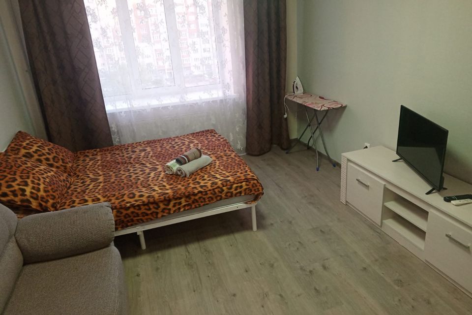 Уютная 1 комнатная квартира в западном спальном районе. 