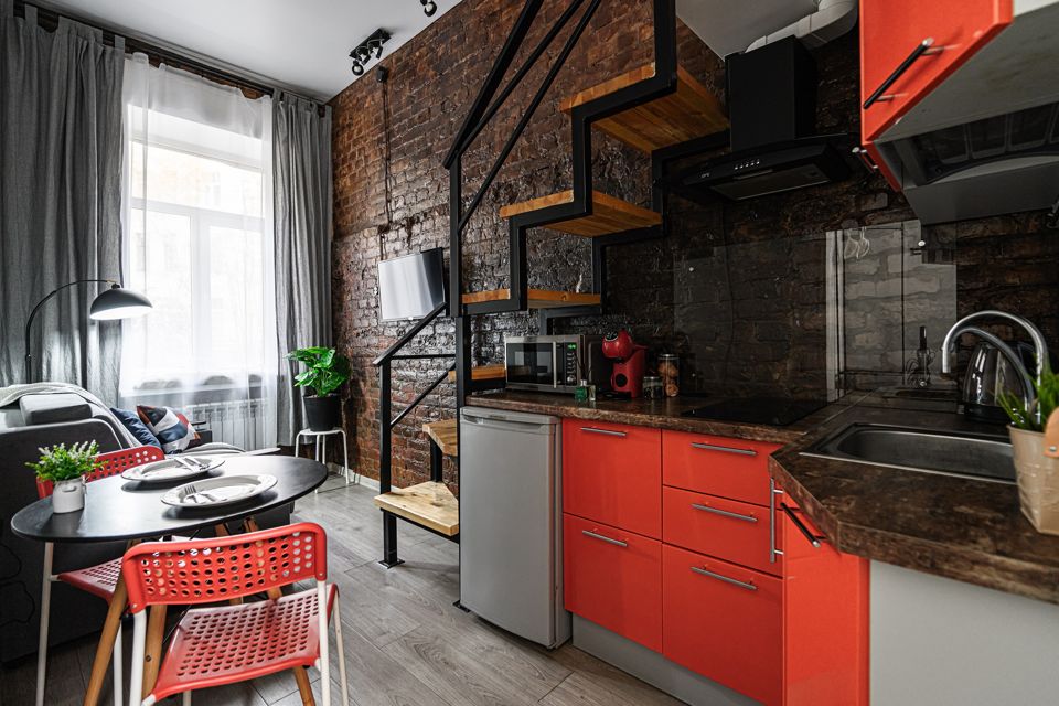 Двухуровневый лофт в центре Петербурга