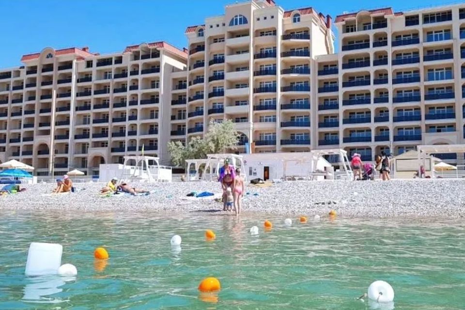 Апартаменты с балконом 10 м. до пляжа