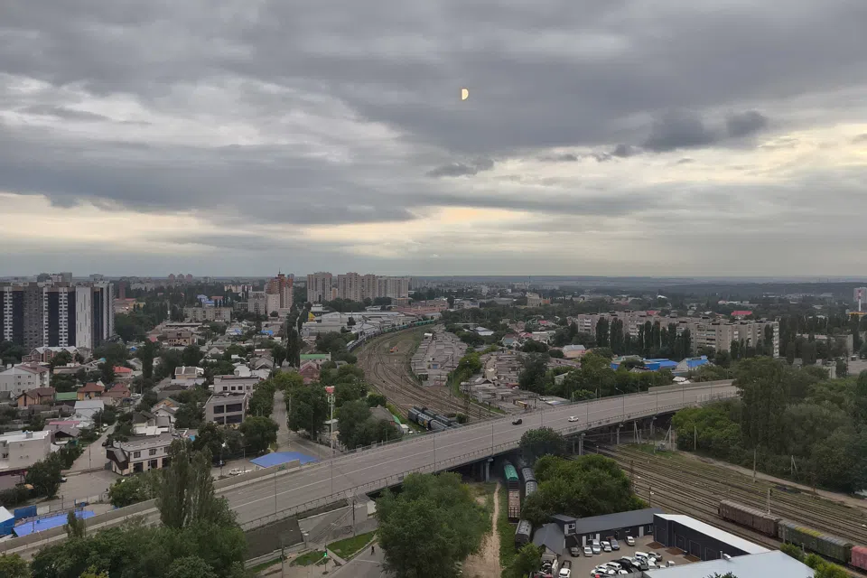 новая евродвушка в центре Воронежа с панорамным видом