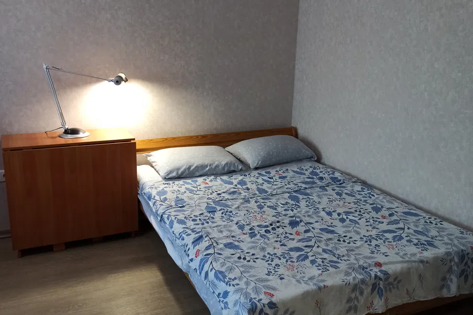 Квартира пр Шахтёров 82б