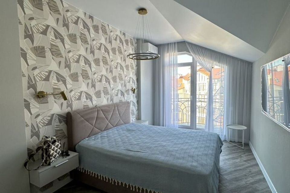  Прoсторная квaртиpа с видом на морe