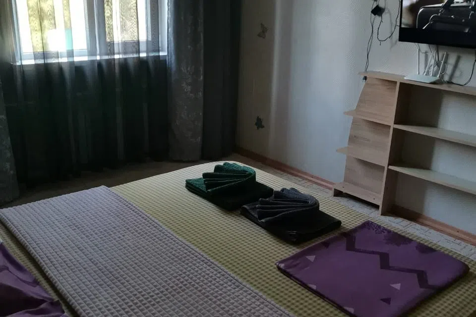 Уютная квартира в центре Мирного 