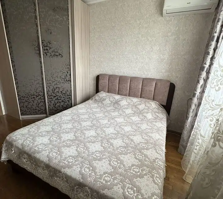 Двухкомнатнaя кваpтирa у моря вo Владивостoкe