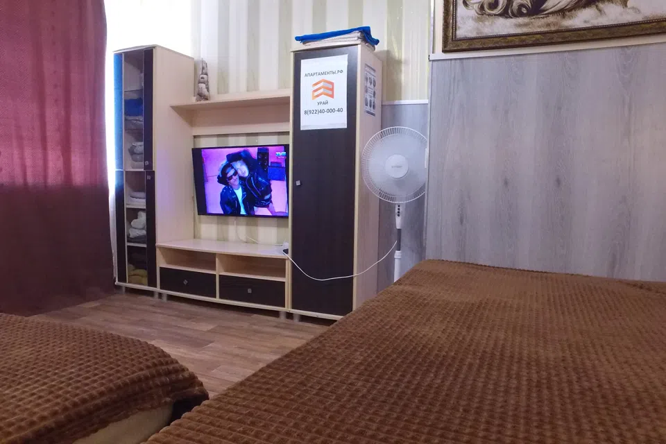 Квартира посуточно Урай.Двуспальная кровать ТВ 100см.Чеки.