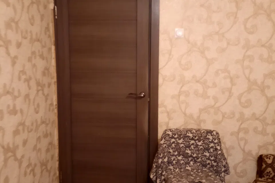 Тихая квартира с видом на аллею.