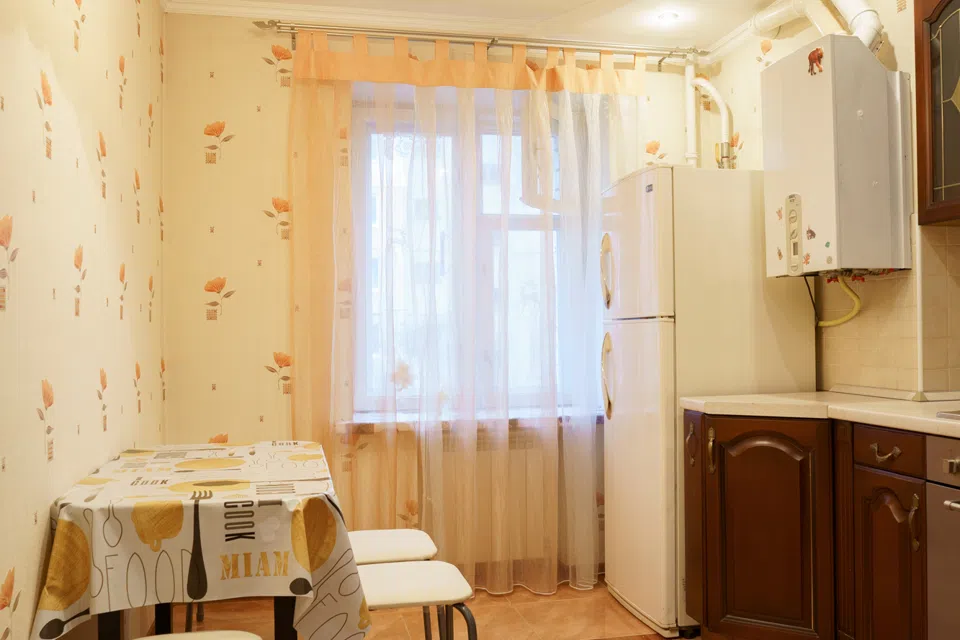 2-комн. квартира район пл. Маяковского