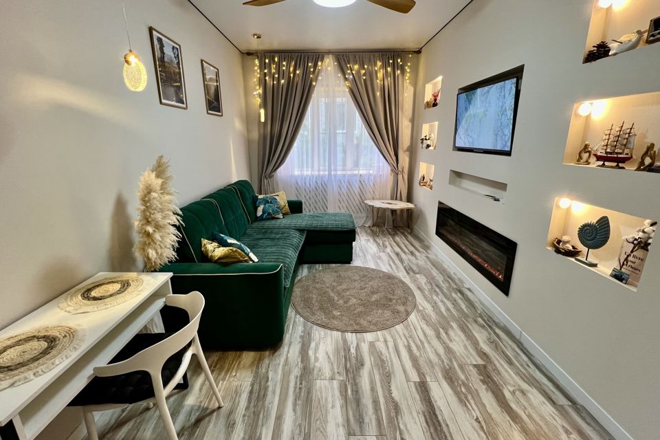 Дизайнерская квартира у набережной