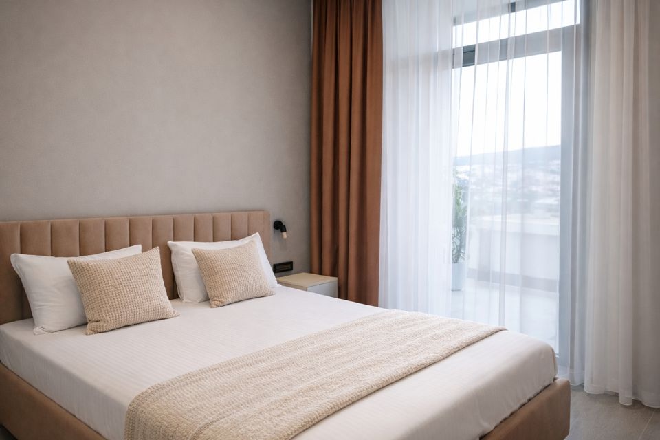 Стильная студия в сердце Ялты с бассейном