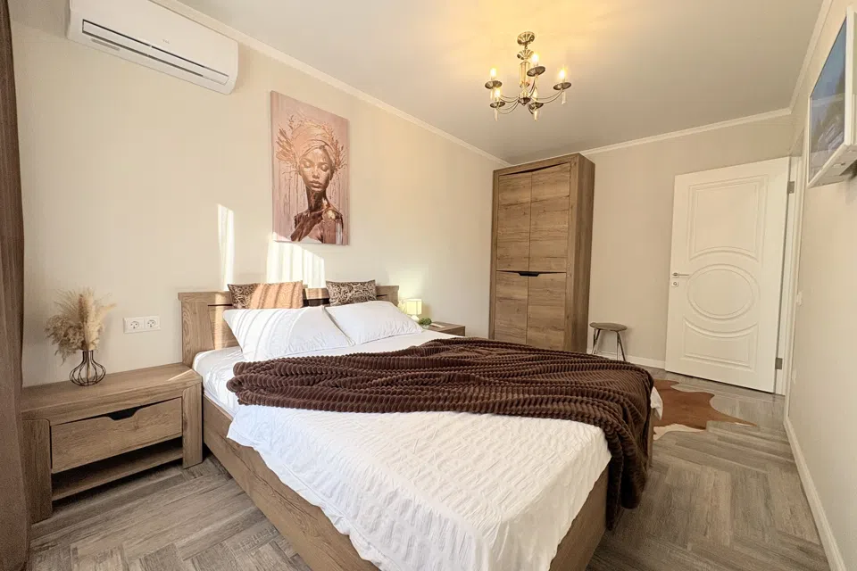 Двухкомнатная стильная квартира в Цветники 