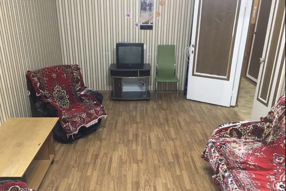 Квартира с видом на красоту горной природы.