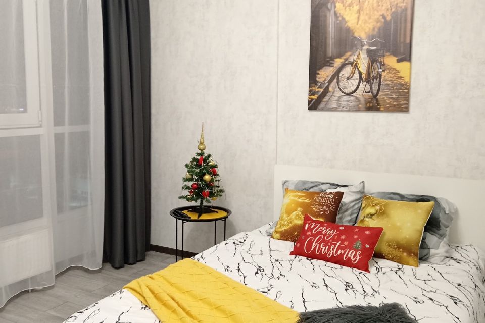 Уютная студия с панорамными окнами