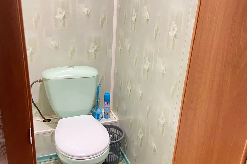 Уютная квартира,на первом этаже, окна выходят на реку кутум.